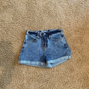Wild fable denim shorts!